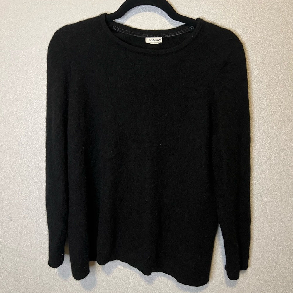 LL Bean 100% cashmere black sweater Size M